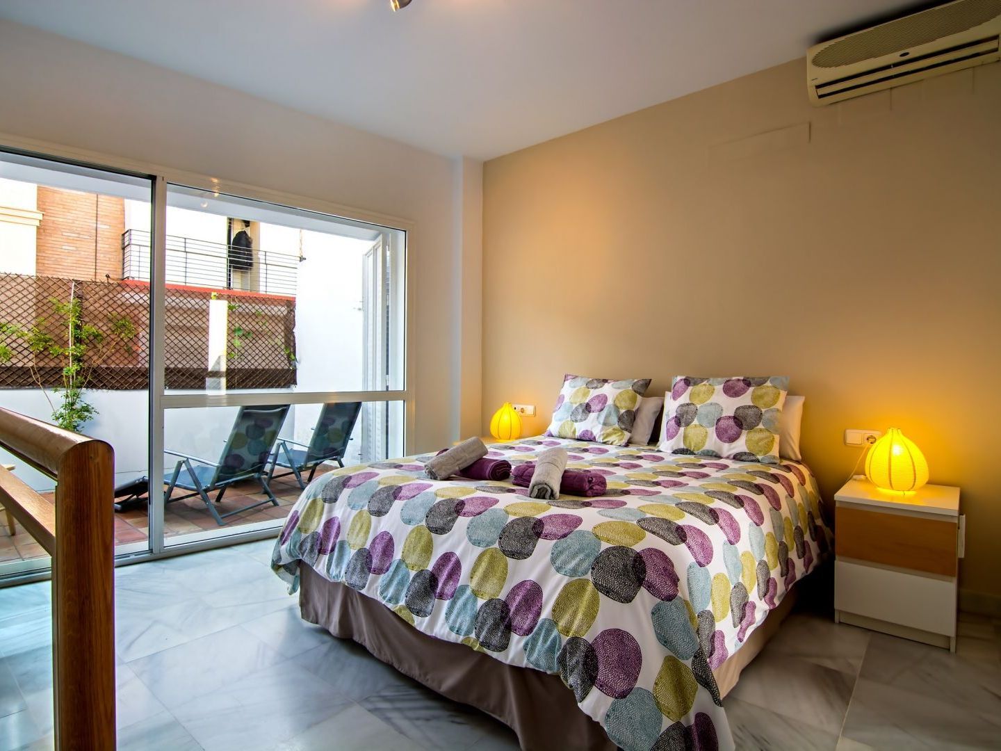 Descubrehome Sol Town Center Private Terrace Sevilla Bagian luar foto